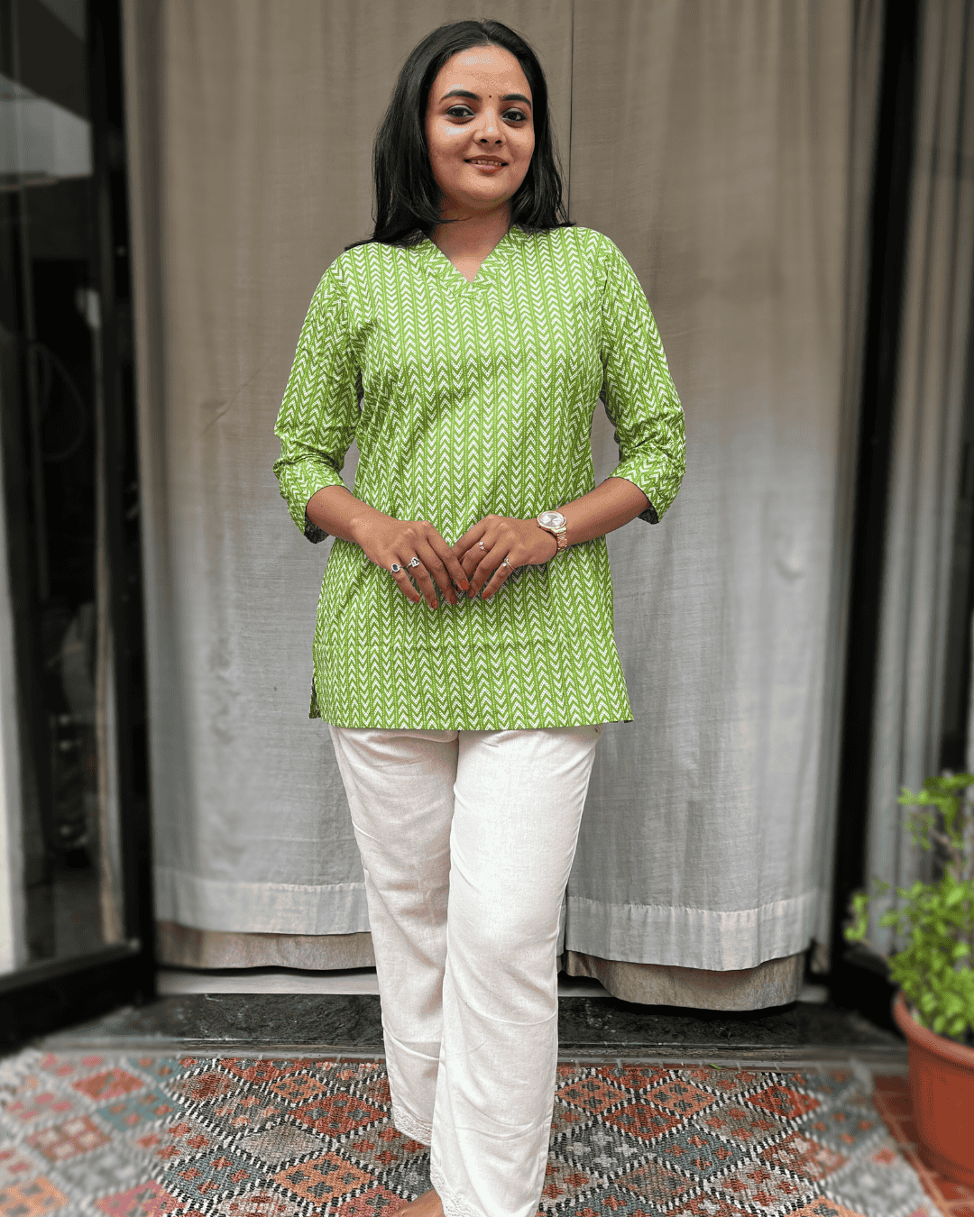 Girija Green Cotton Short Top Kurti