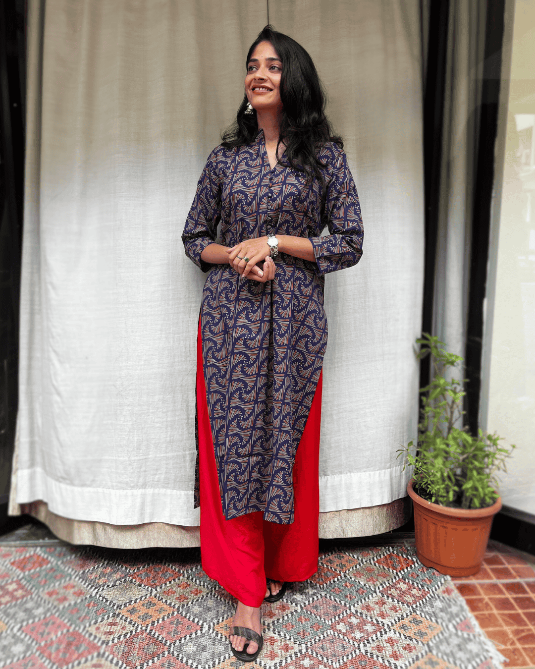 Rutvi Blue Cotton Straight Kurta