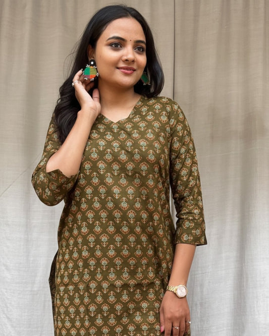 green cotton straight kurta     