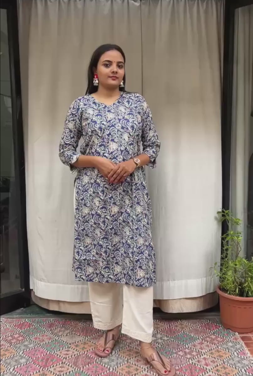 Gayatri Blue Cotton Straight Kurta
